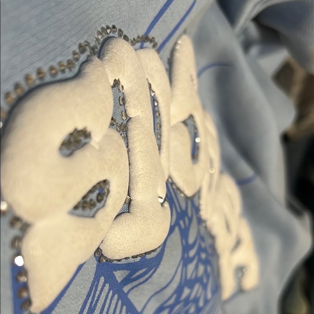 Stylish Blue and Cream Graphic Sweatshirt